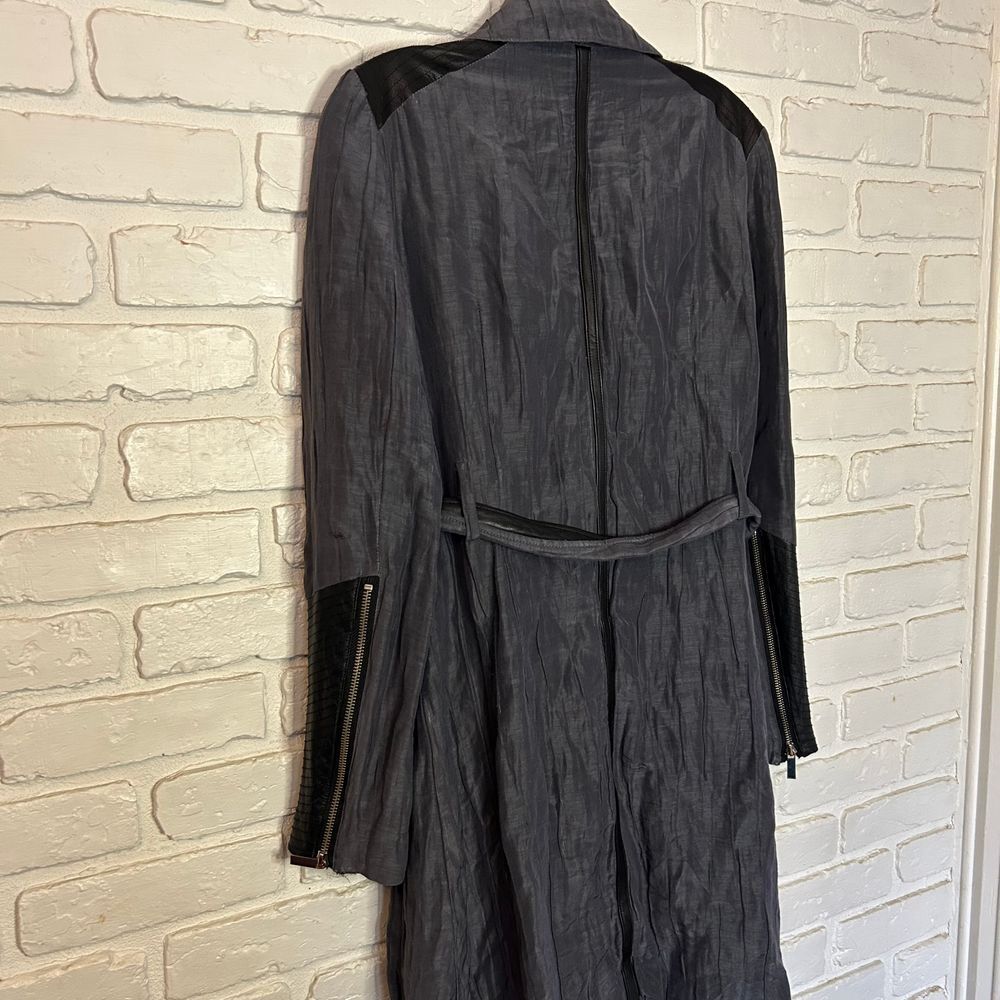 Badgley Mischka Women's Lightweight Long Jacket Size Small Gray Black - Picture 6 of 11